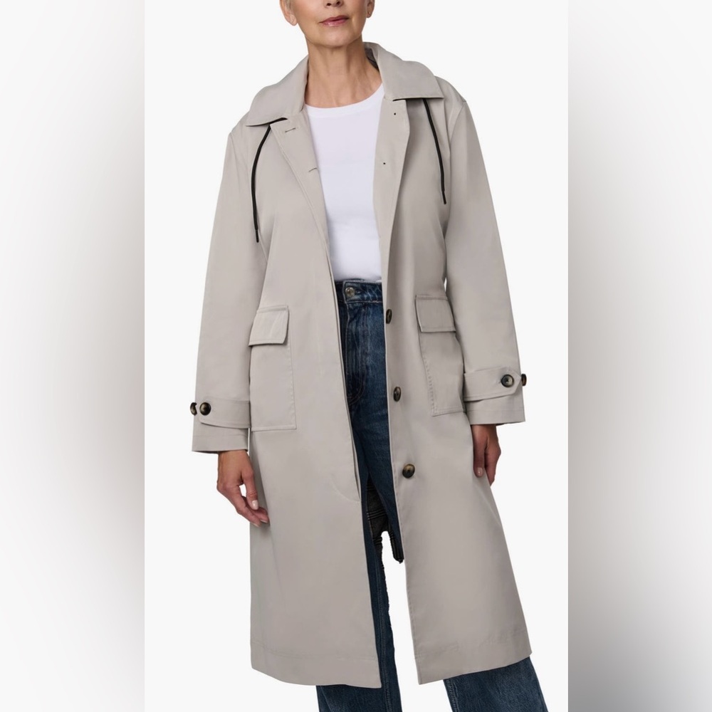 Bernardo Hooded Functional Raincoat
In: Ash - Picture 1 of 8